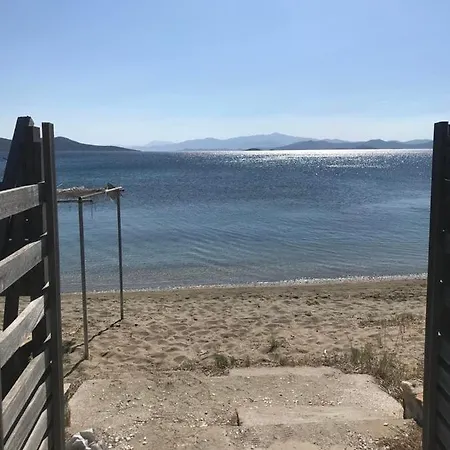 The Sisters Beach House Vathirrevma Exterior photo